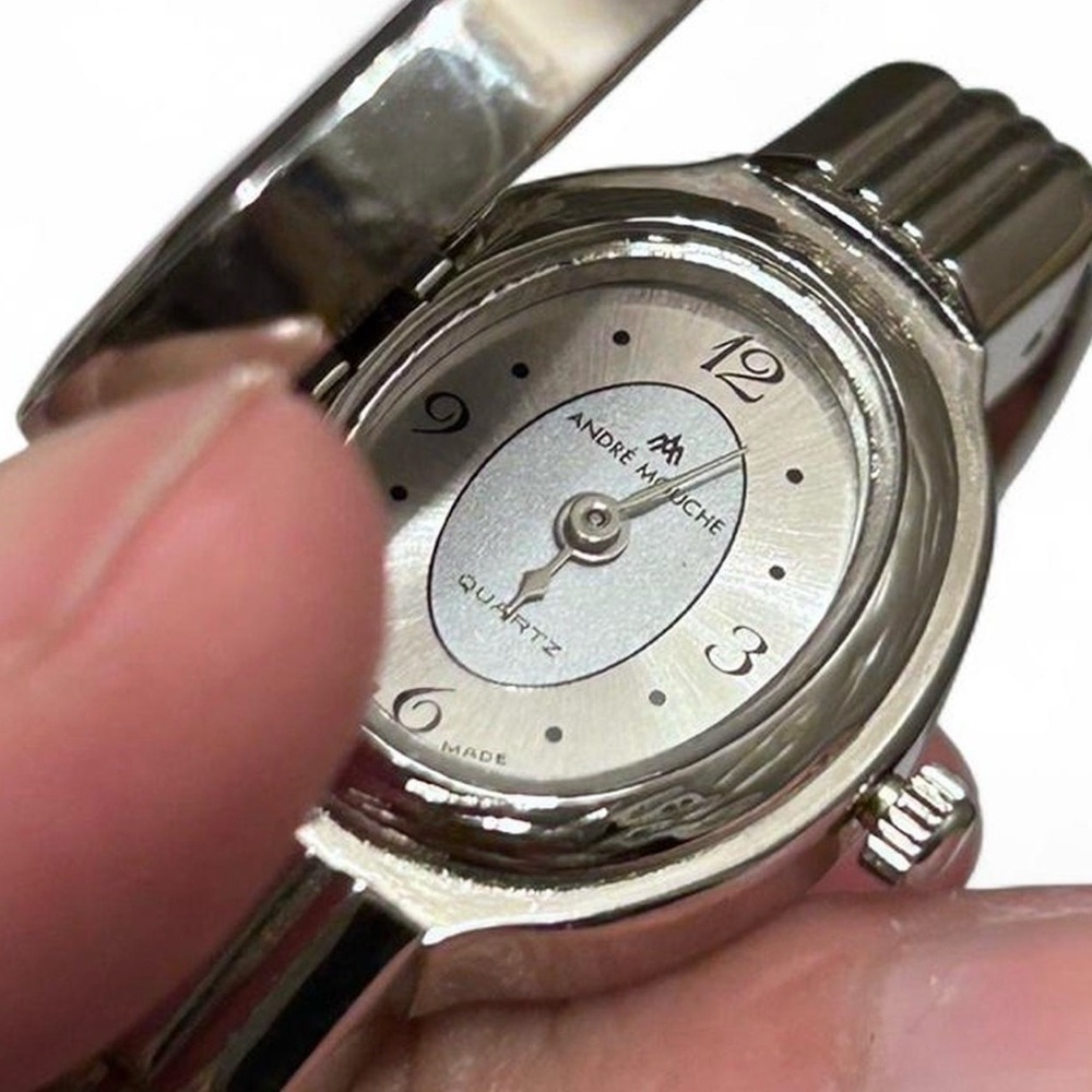 André Mouche Cameo Locket Watch - Blue and White - Picture 5 of 7